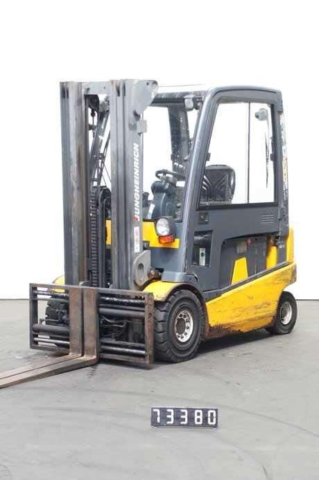 Carrello elevatore JUNGHEINRICH EFG 425