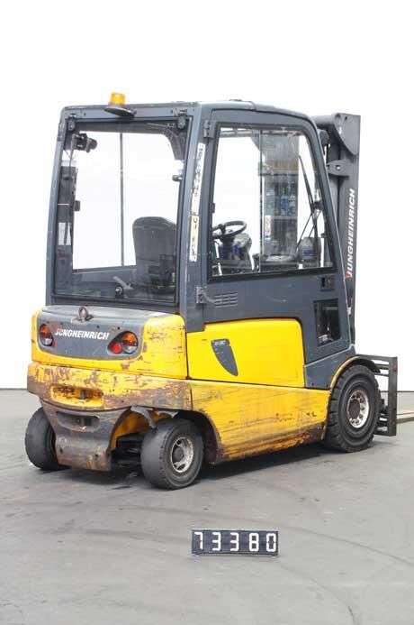 Carrello elevatore JUNGHEINRICH EFG 425 - Photo 2