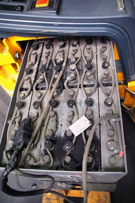 Carrello elevatore JUNGHEINRICH EFG 215 - Photo 4