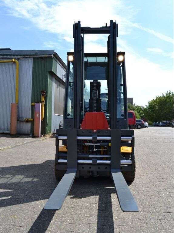 Carrello elevatore JUNGHEINRICH EFG 320 // Seitenschieber / Zinkenverstellgerät / 3. + 4. Ventil - Photo 2