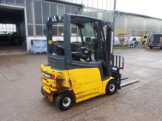 Carrello elevatore JUNGHEINRICH EFG 316k 4. Ventilsteuerung - Photo 5