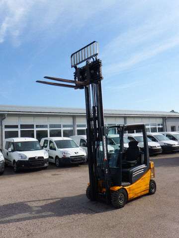 Carrello elevatore JUNGHEINRICH EFG 316k DUPLEX Batterie 05/2017 4. Ventilsteurung