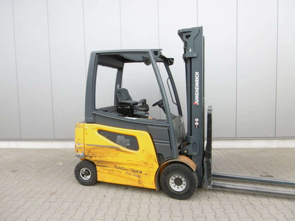 Carrello elevatore JUNGHEINRICH EFG 425 ks - Photo 2