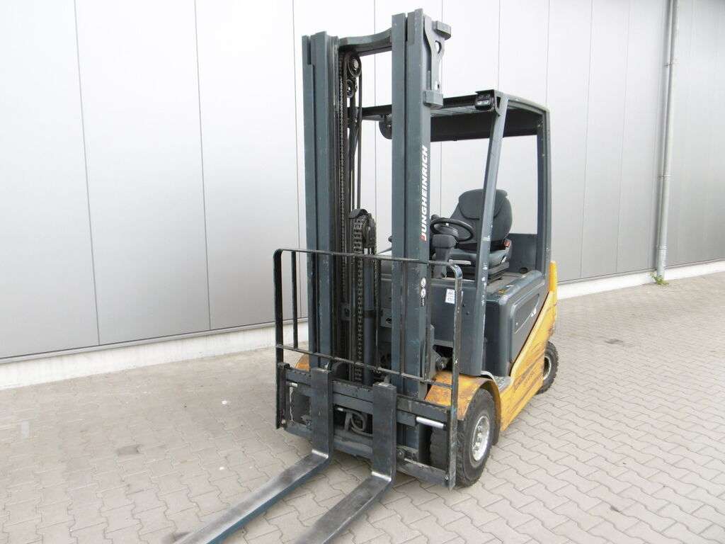 Carrello elevatore JUNGHEINRICH EFG 425 ks - Photo 7