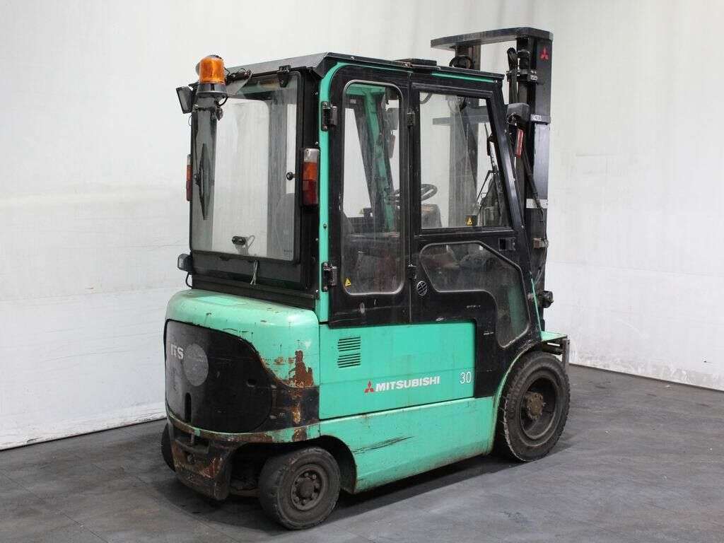 Carrello elevatore MITSUBISHI FB 30 K-PAC - Photo 2