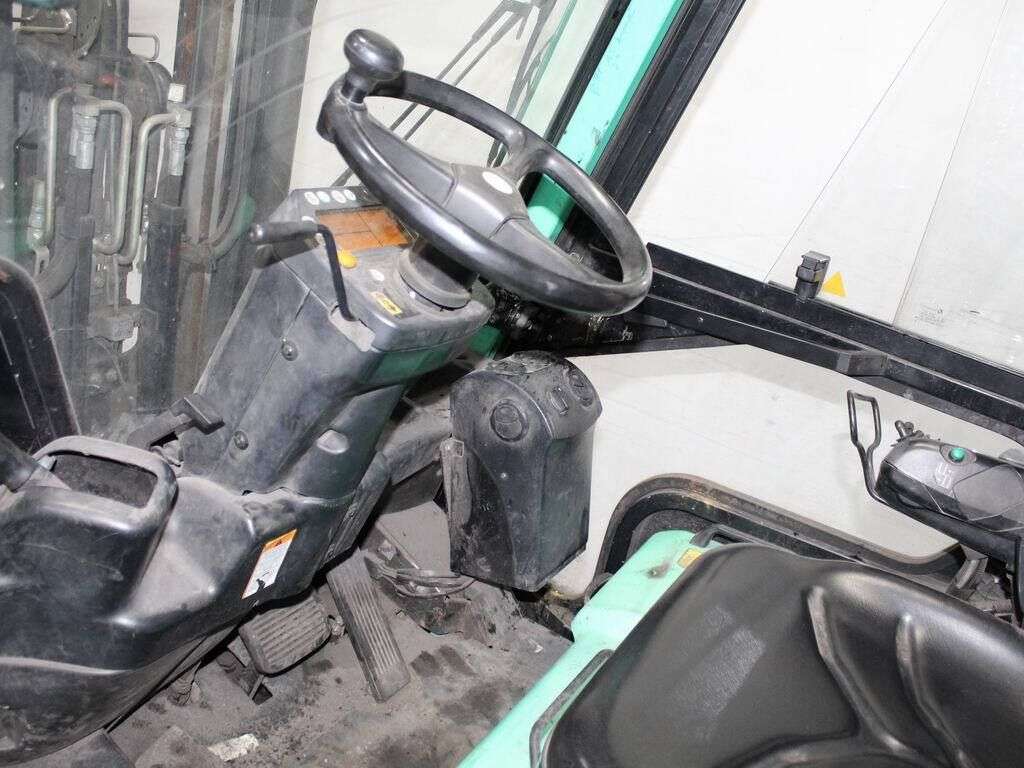 Carrello elevatore MITSUBISHI FB 30 K-PAC - Photo 4