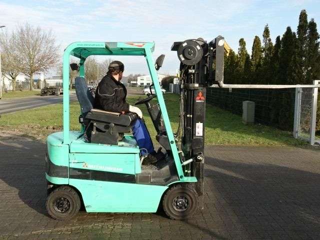 Carrello elevatore MITSUBISHI FB18K - Photo 4
